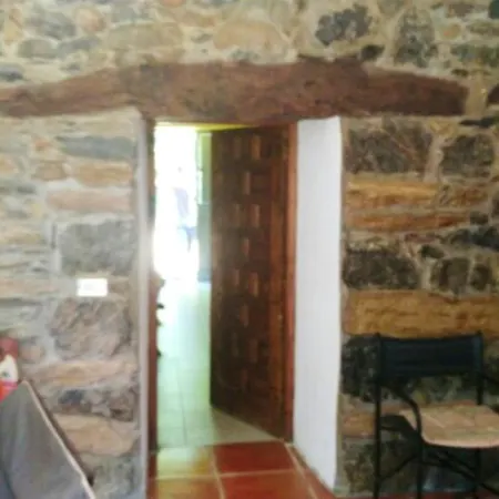 4 Bedrooms House With Furnished Garden At