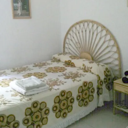 Dom wakacyjny 4 Bedrooms House With Furnished Garden At